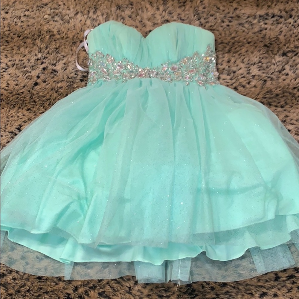 camille La vie homecoming dress